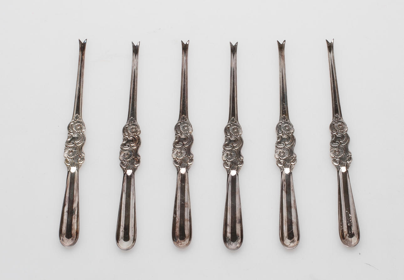 HUMMERBESTICK, 6 st, nysilver, rokokostil, 1900-tal.