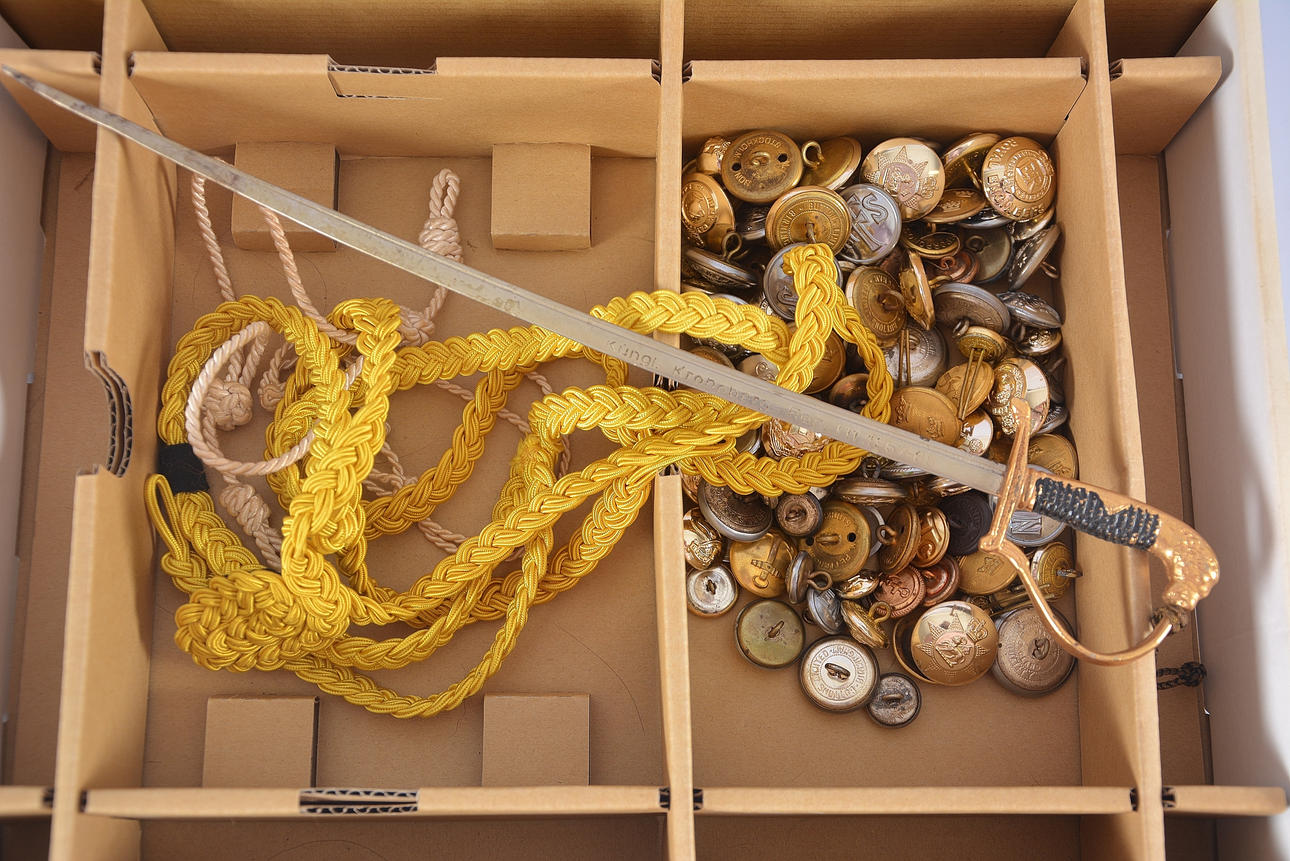 MILITÄRKNAPPAR, Hela Världen, 1900-tal.