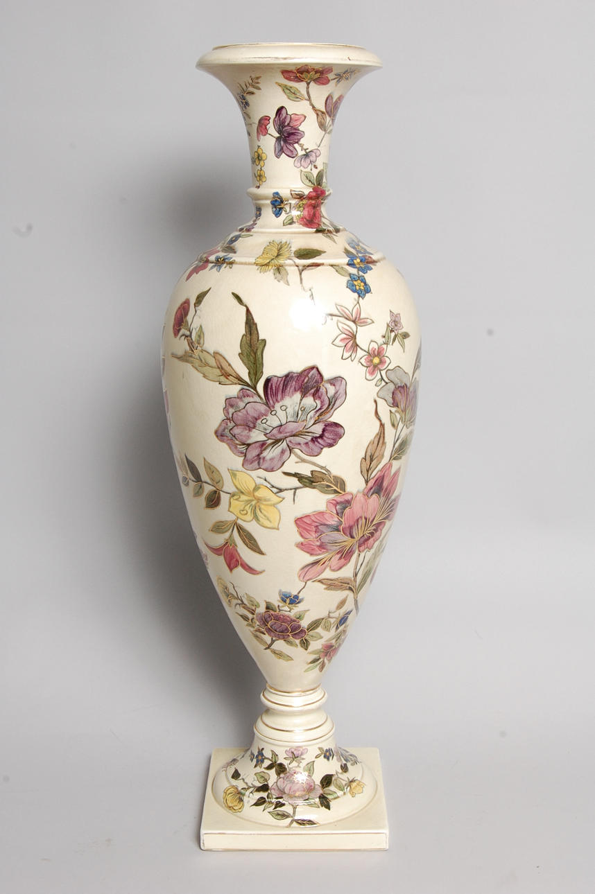 GOLVURNA, porslin, Rörstrand, 1800-tal.