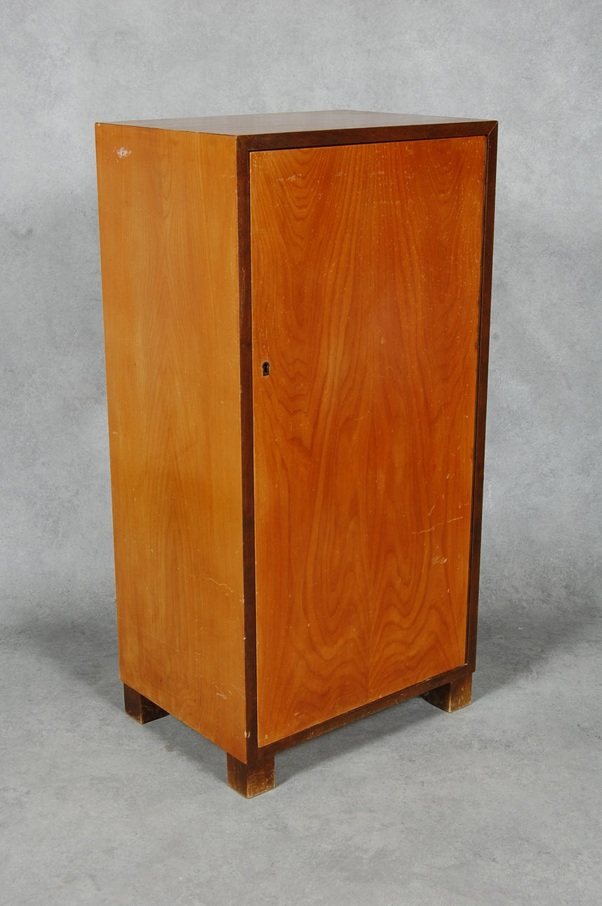 SKÅP, funkis, 1940-50-tal.