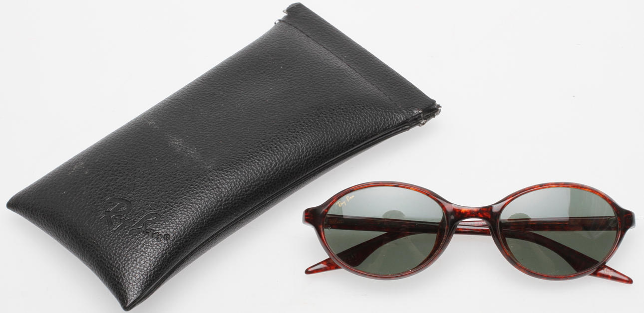 SOLGLASÖGON, Ray-Ban.