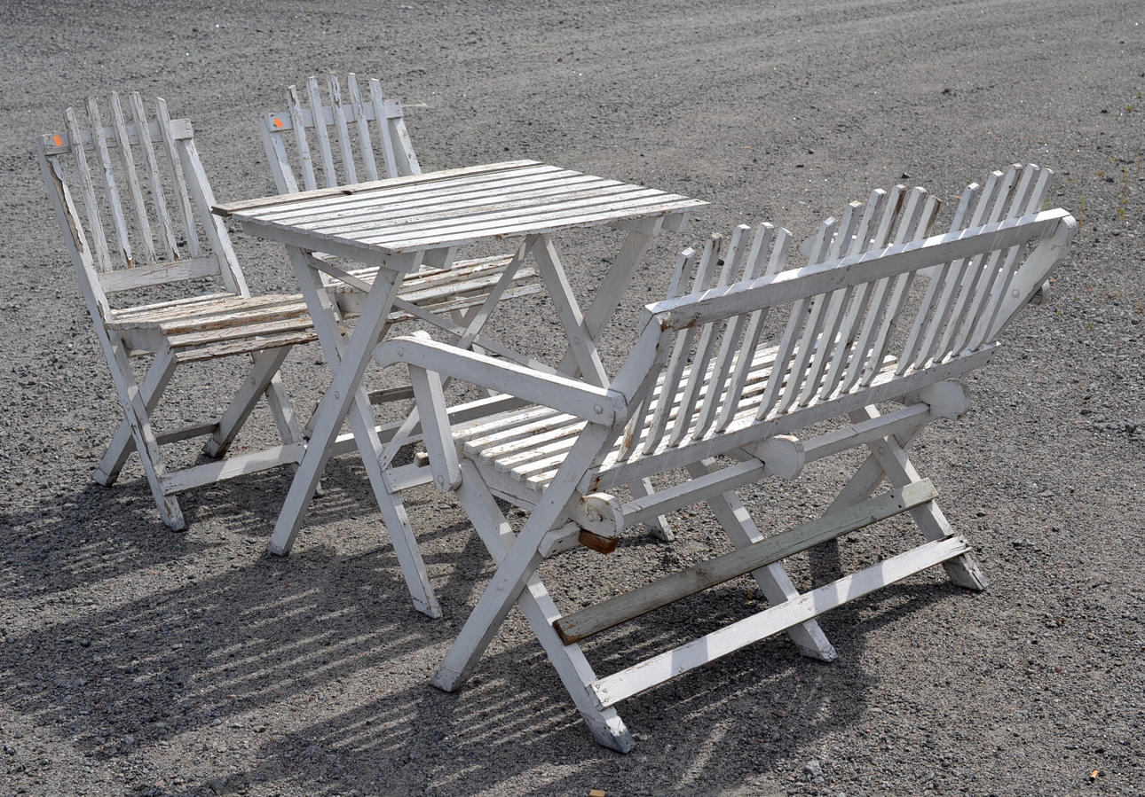 TRÄDGÅRDSMÖBEL. äldre modell.