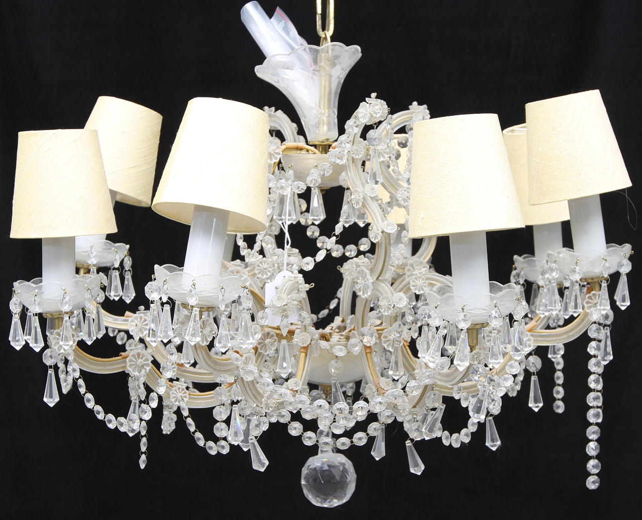 TAKKRONA, Maria Theresia-stil, 1900-tal.