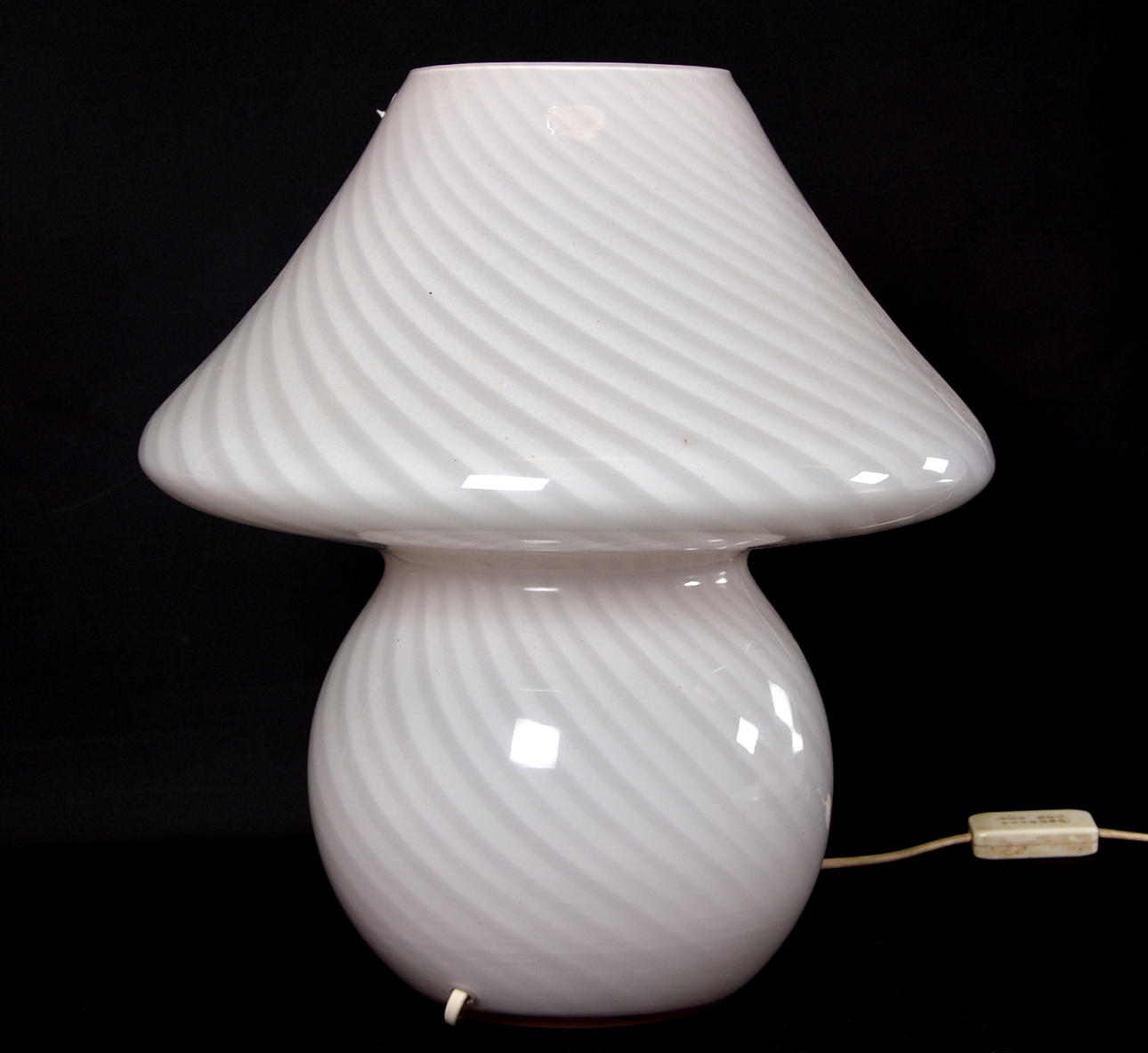 BORDSLAMPA, glas, Murano, 1900-tal.