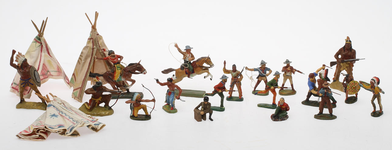 ELASTOLIN WESTERNFIGURER 14 stycke, 3 TRICO JAPAN, 1 US-soldat och 4 tält.