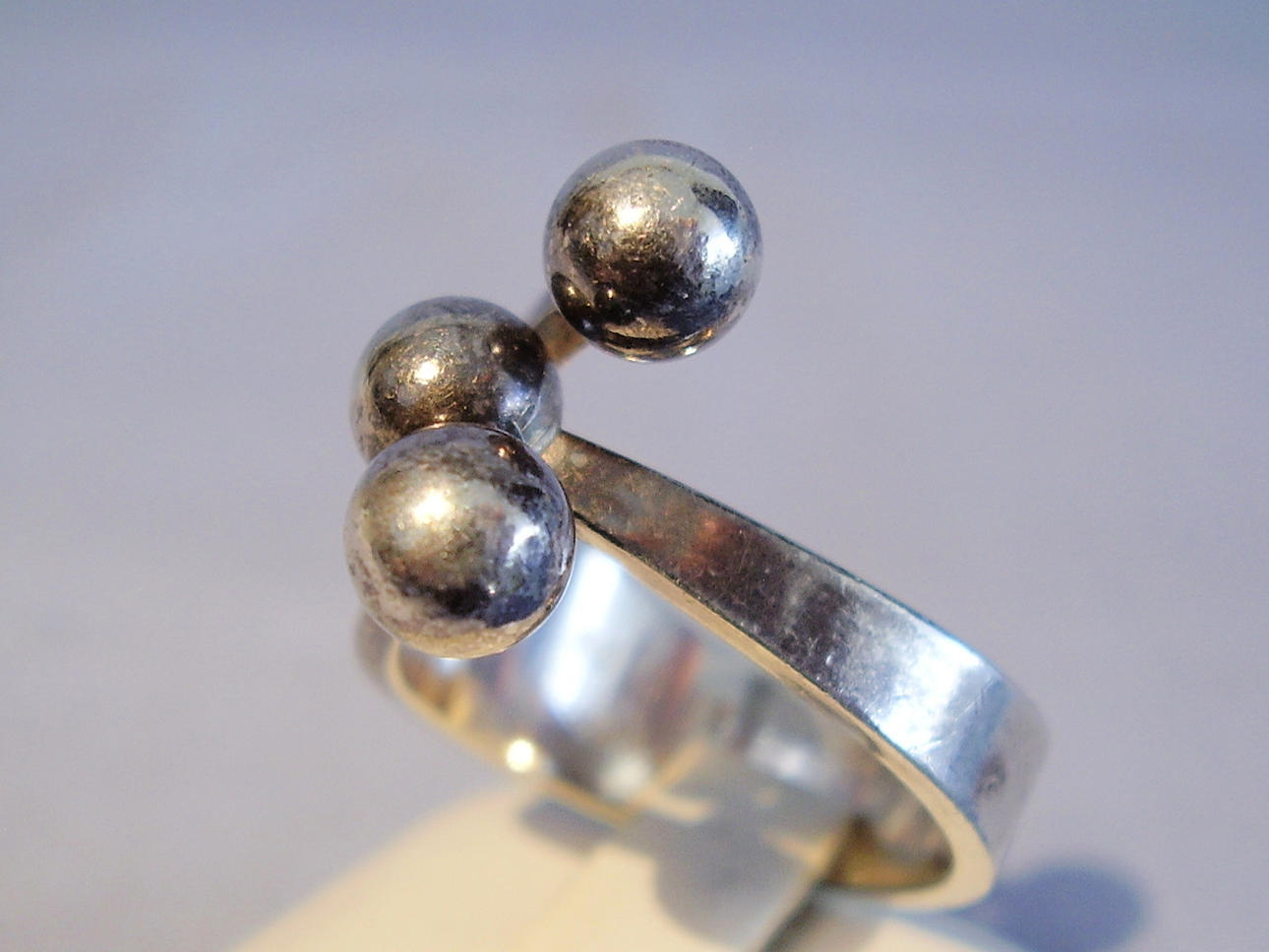 DESIGNER RING ANNA GRETA EKER NORGE.