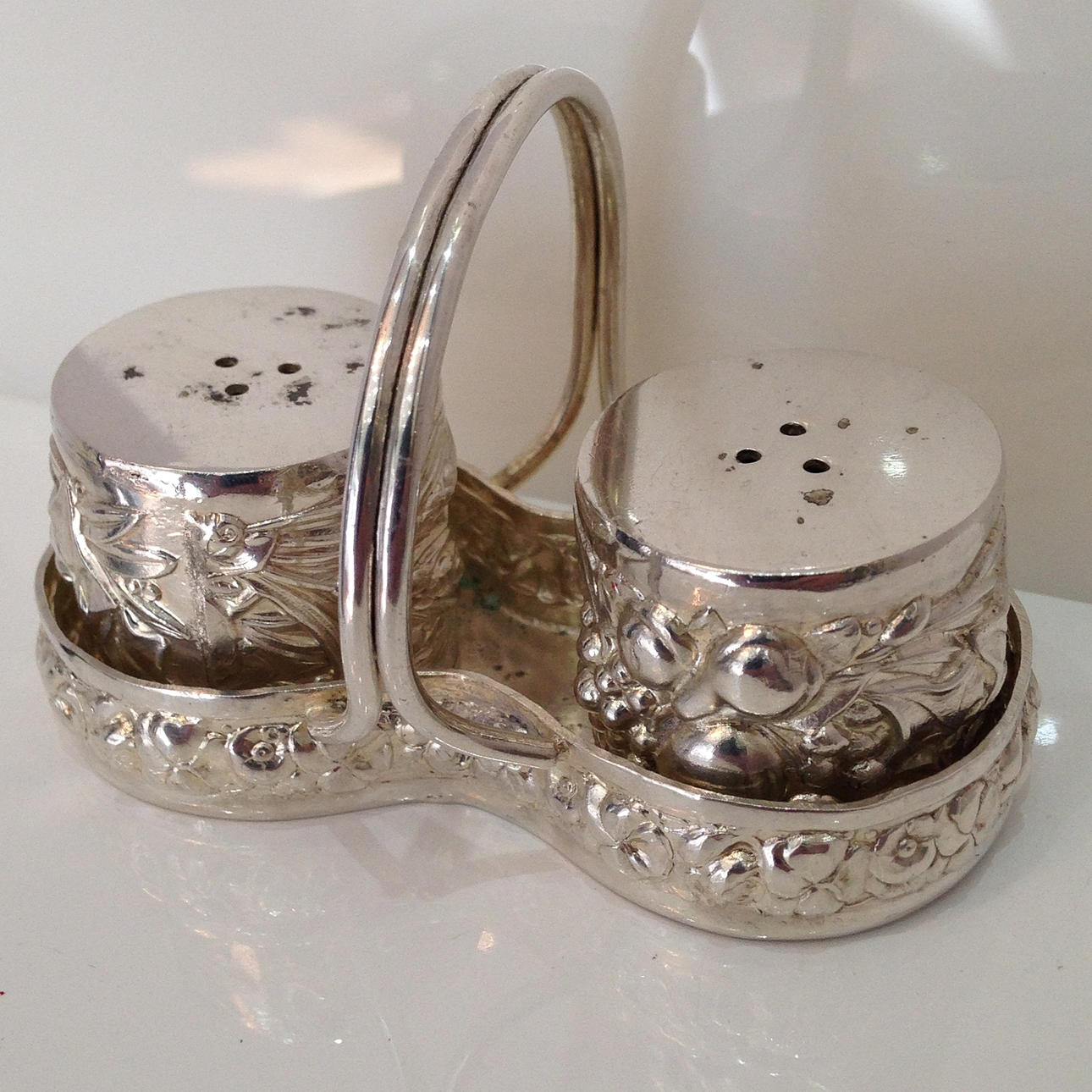 VINTAGE SILBER SALZ & PFEFFER TÖPFE.