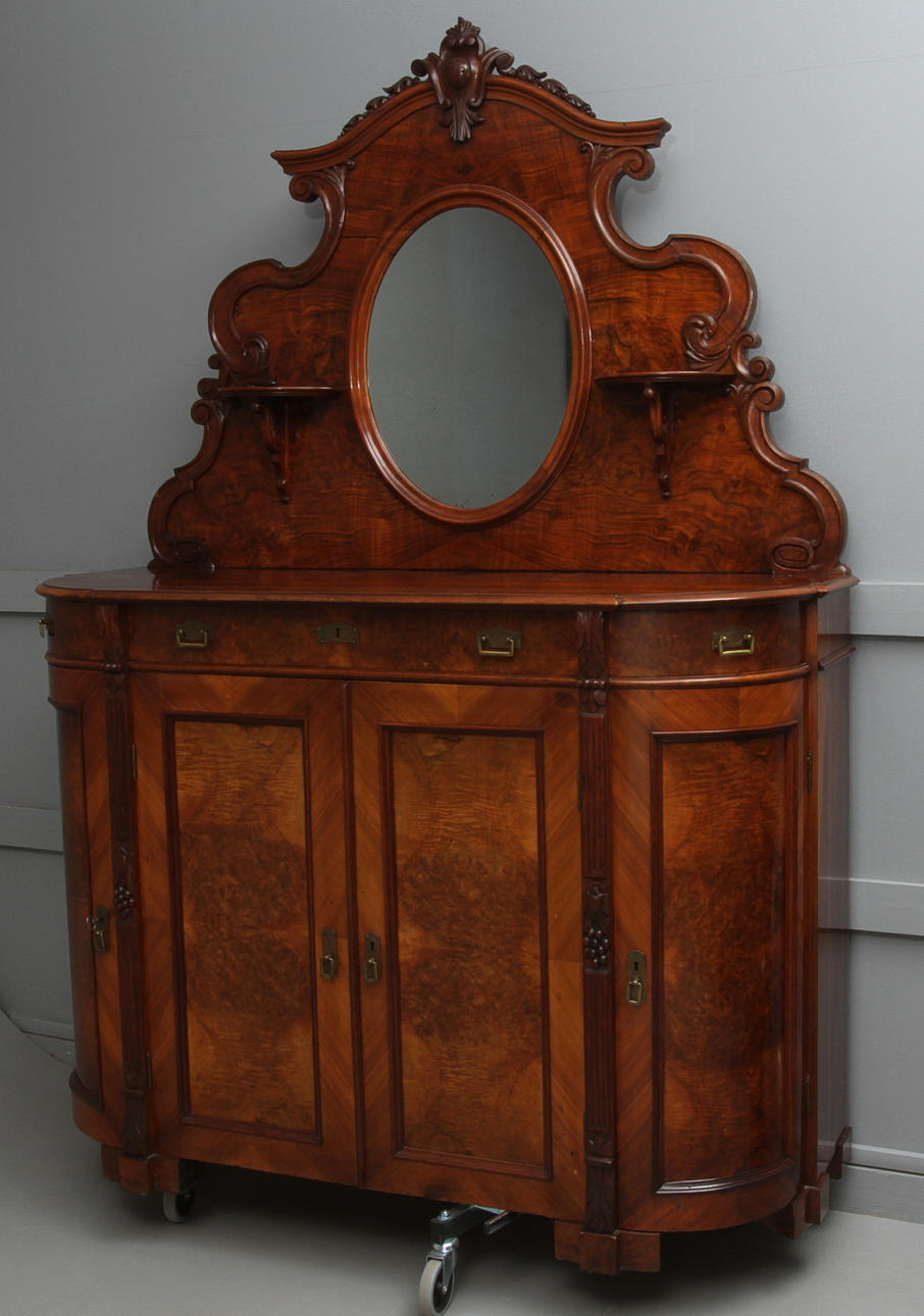 SPEGELSKÄNK, nyrokoko, 1800-talets slut.