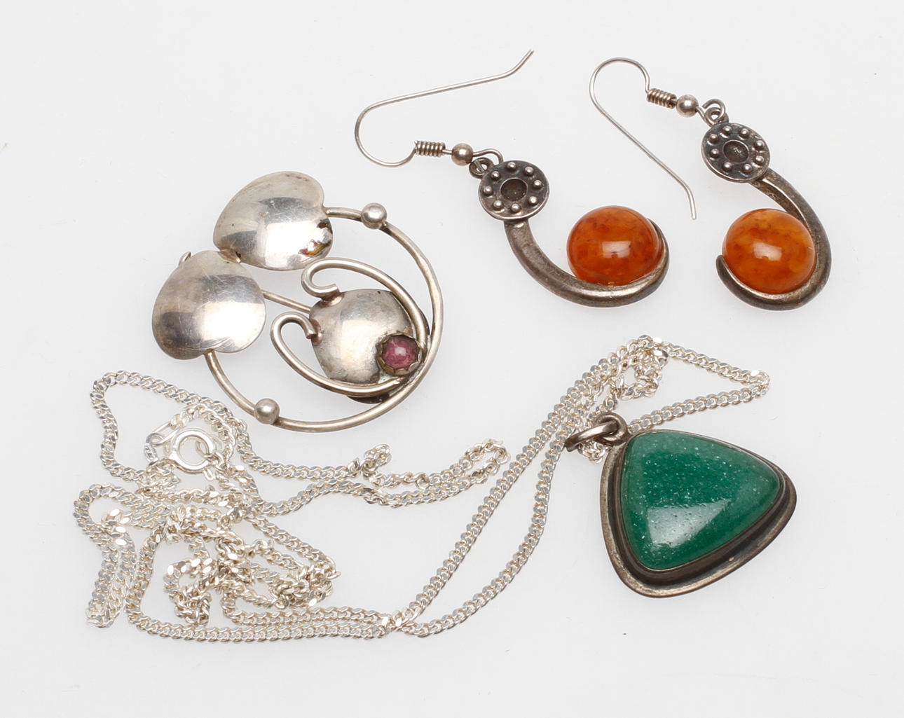 SILVERSMYCKEN, 3 del, bland annat Gussi.