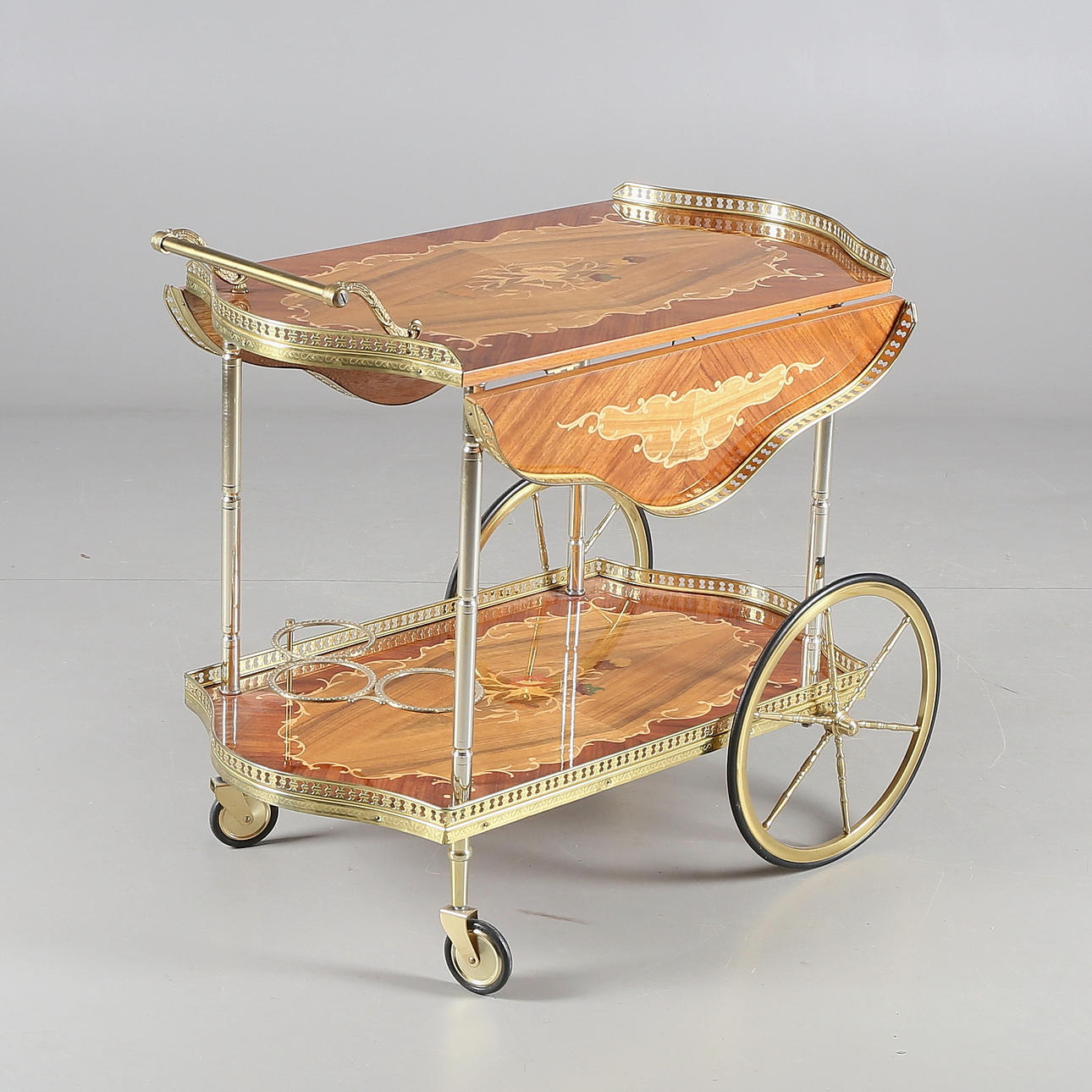 SERVERINGSVOGN, messing/intarsia, 1900-tallet.