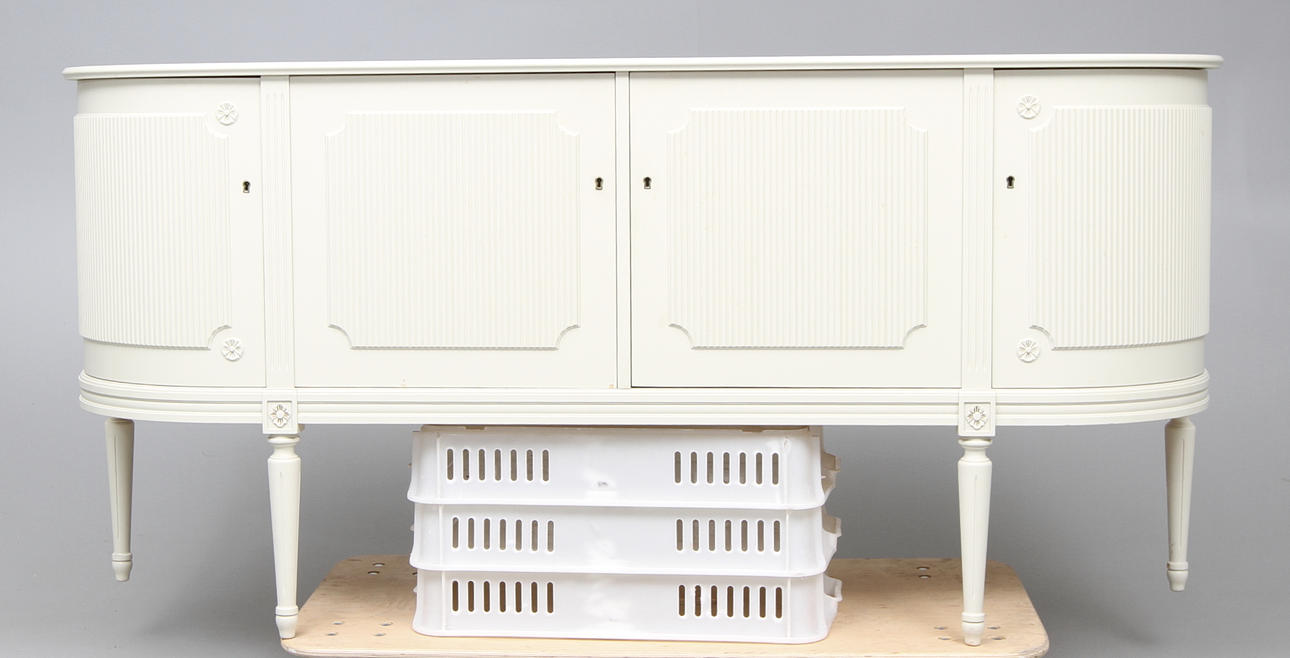 SIDEBOARD, Gustaviansk stil, 1900 tal.