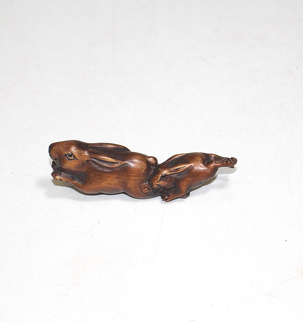 NETSUKE, dos conejos, boj, Japón, Ishikawa.