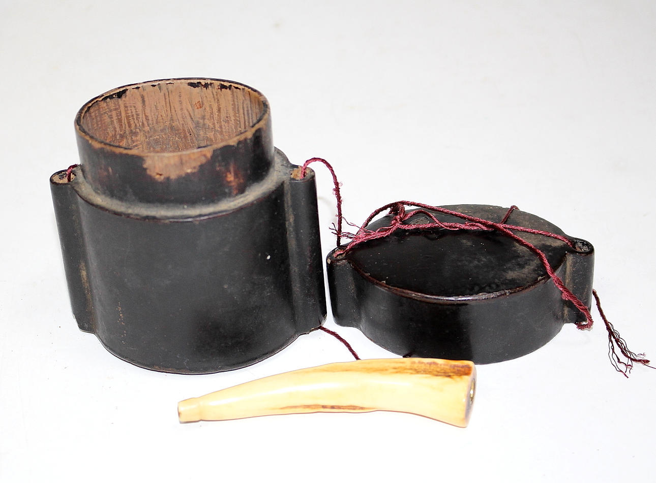 TOBAKSASK med BENPIPA, Japan.