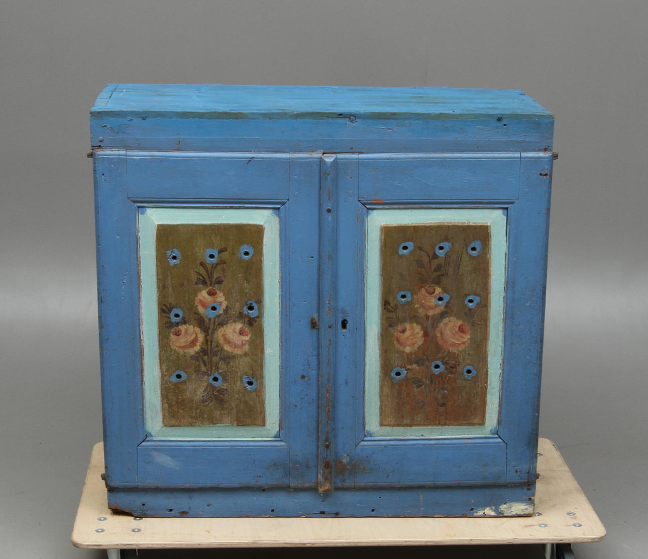 SKÄNK/SKÅPÖVERDEL, allmoge, 1800-tal.