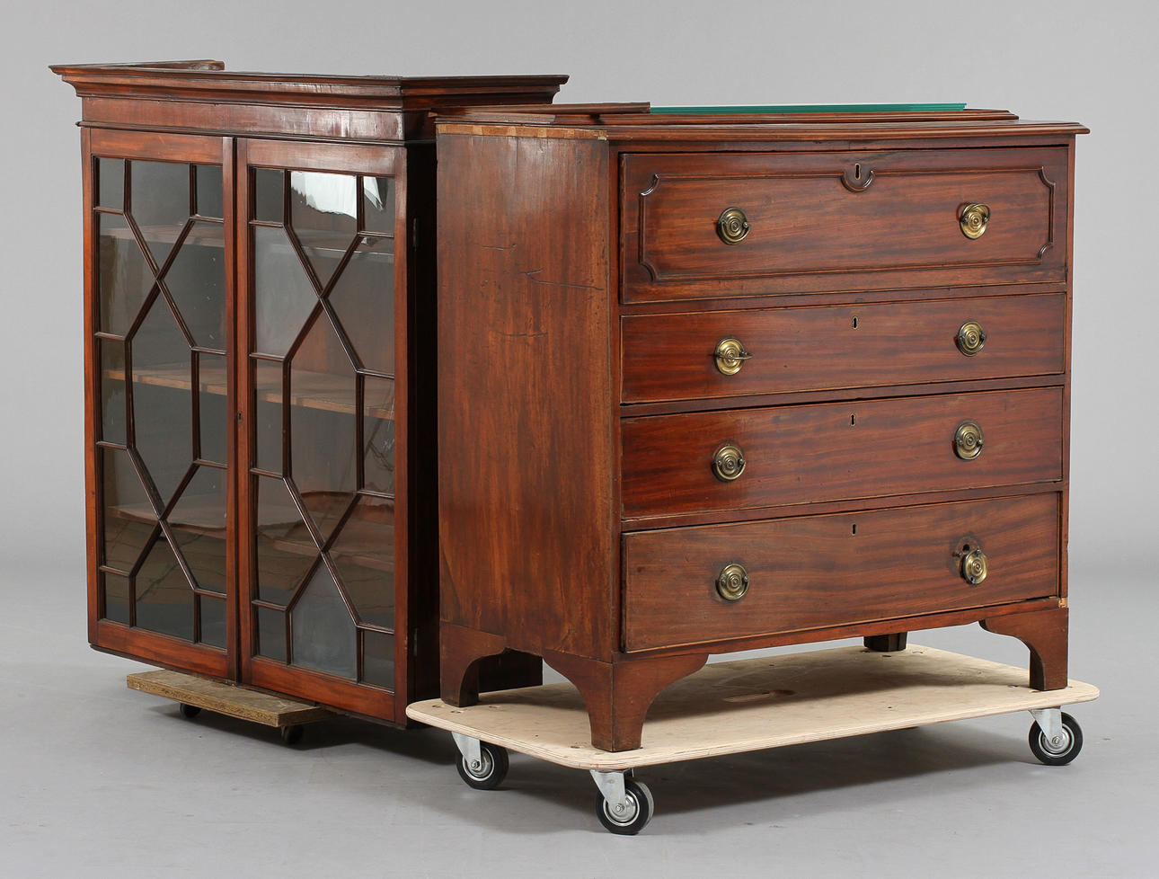 SKRIVSKÅP, England, 1800-tal.