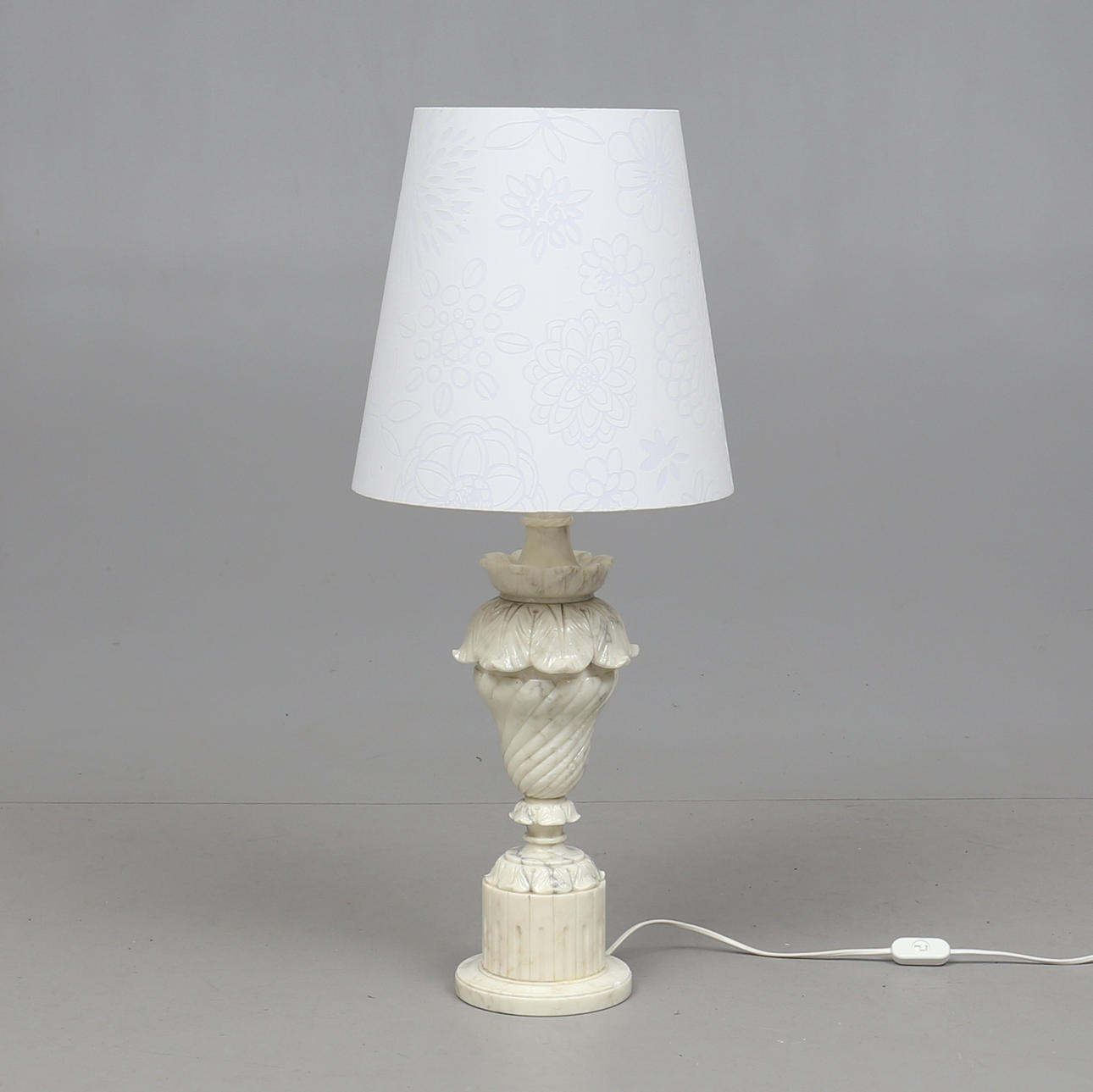 TABLE LAMP, alabaster, 1900s.