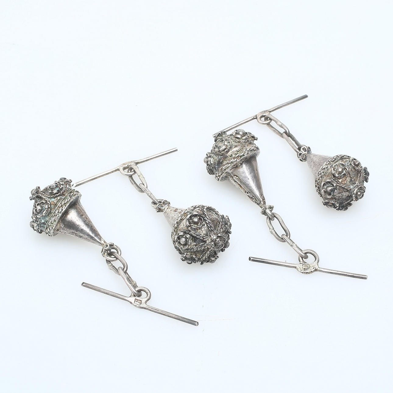 4 Anzugknöpfe, Silber, 19. Jahrhundert.