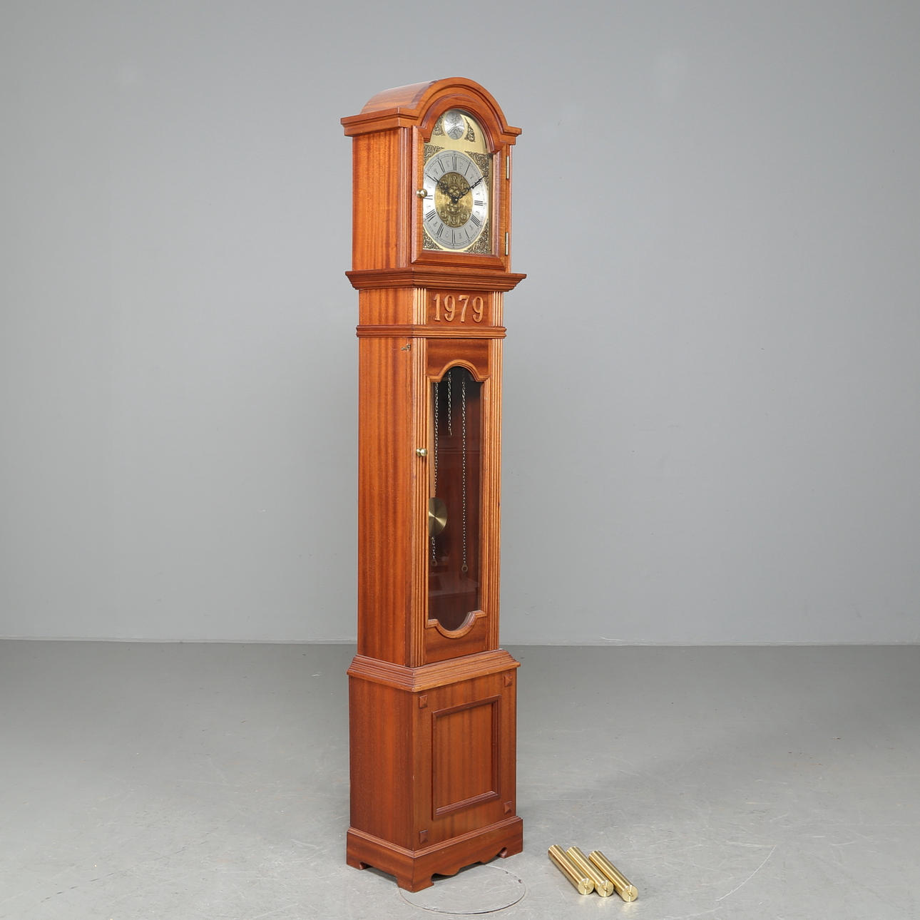 FLOOR FLOOR, englischer Stil, datiert 1979.