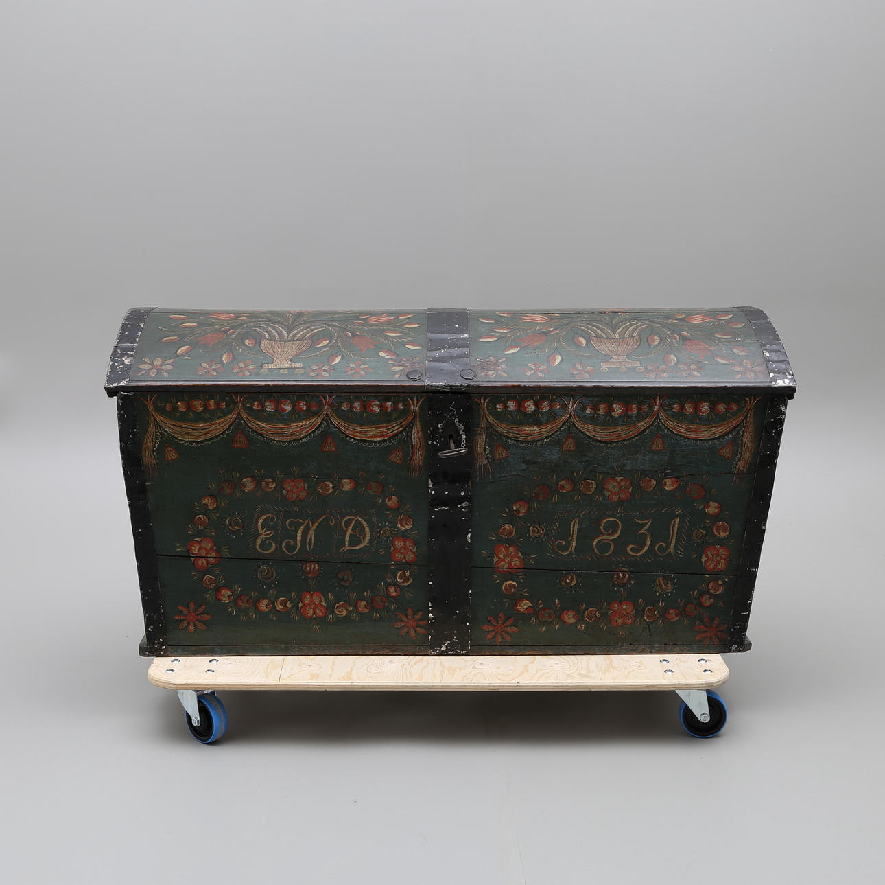 ATAÚD, Österlen, fechado en 1831.