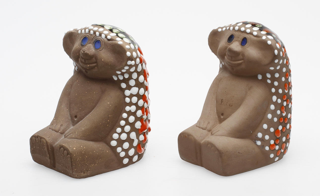 FIGURINER, 2 st, keramik, Mari Simmulson, Upsala Ekeby, sign.