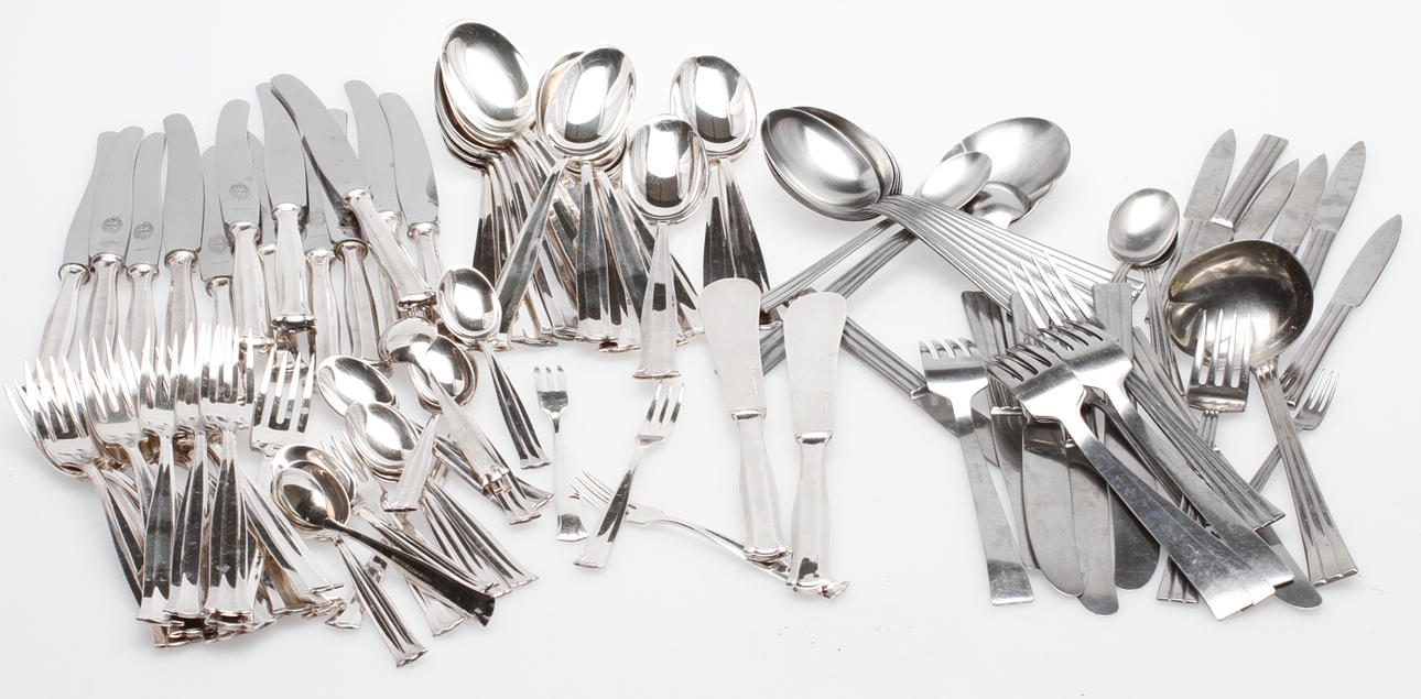 BESTICK, 90 delar, nysilver och rostfritt, "Birgitta" samt "Thebe", Folke Örström, Gense.