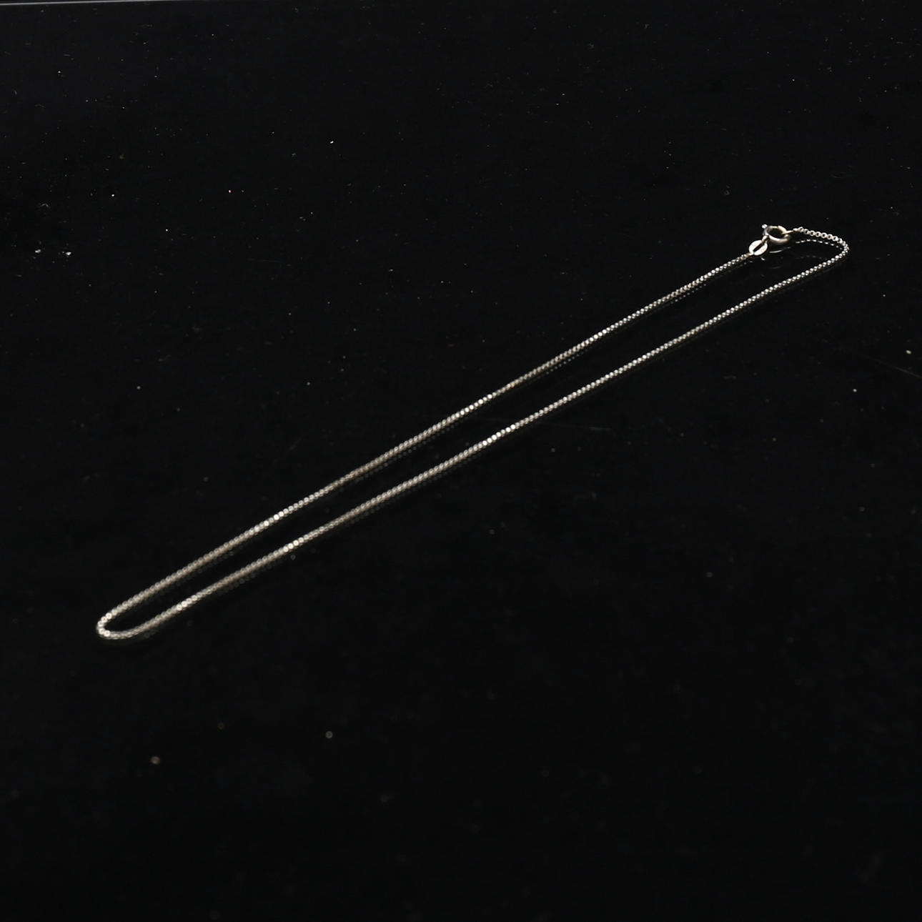 HALSKEDJA, vitguld, 2,96 gram.