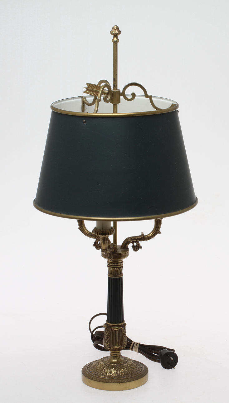BORDSLAMPA, s k Bouillotte, empirstil, 1900-talets andra hälft.
