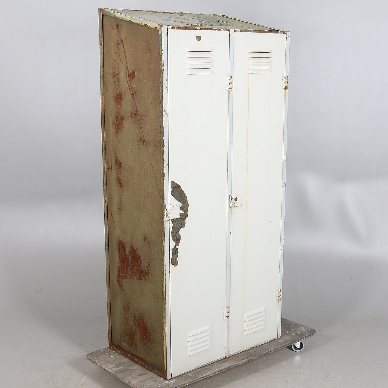 INDUSTRISKÅP, plåt. 1900-tal.