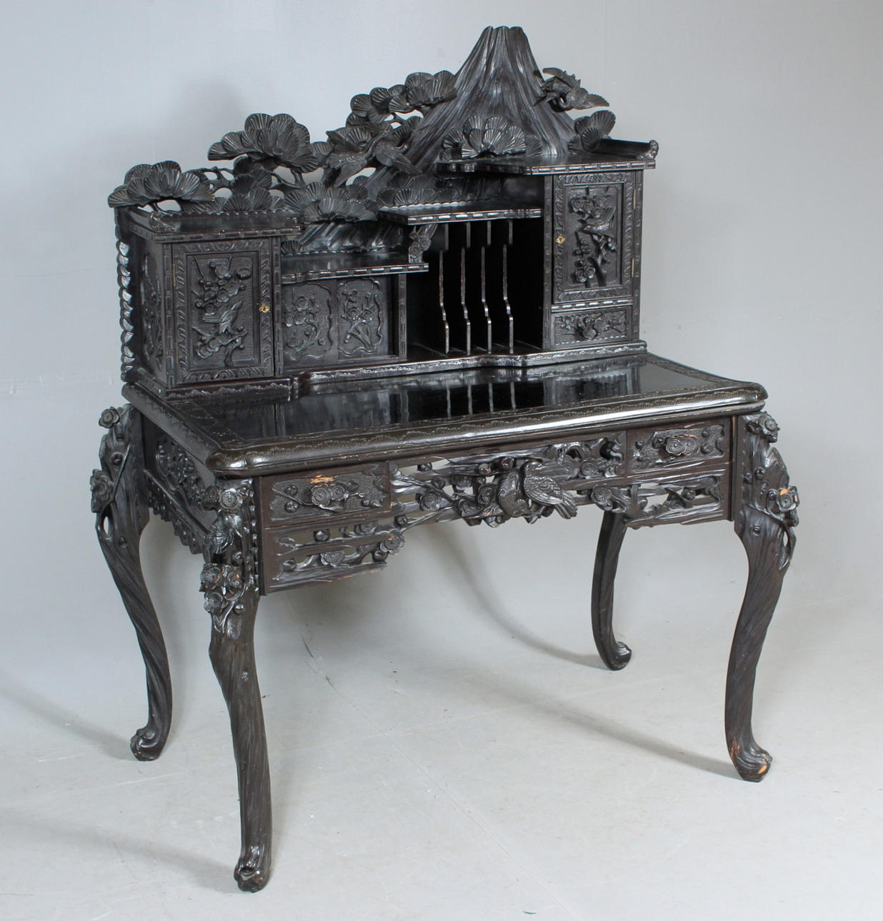 SCHREIBTISCH, orientalisch, 20. Jahrhundert, Japan.