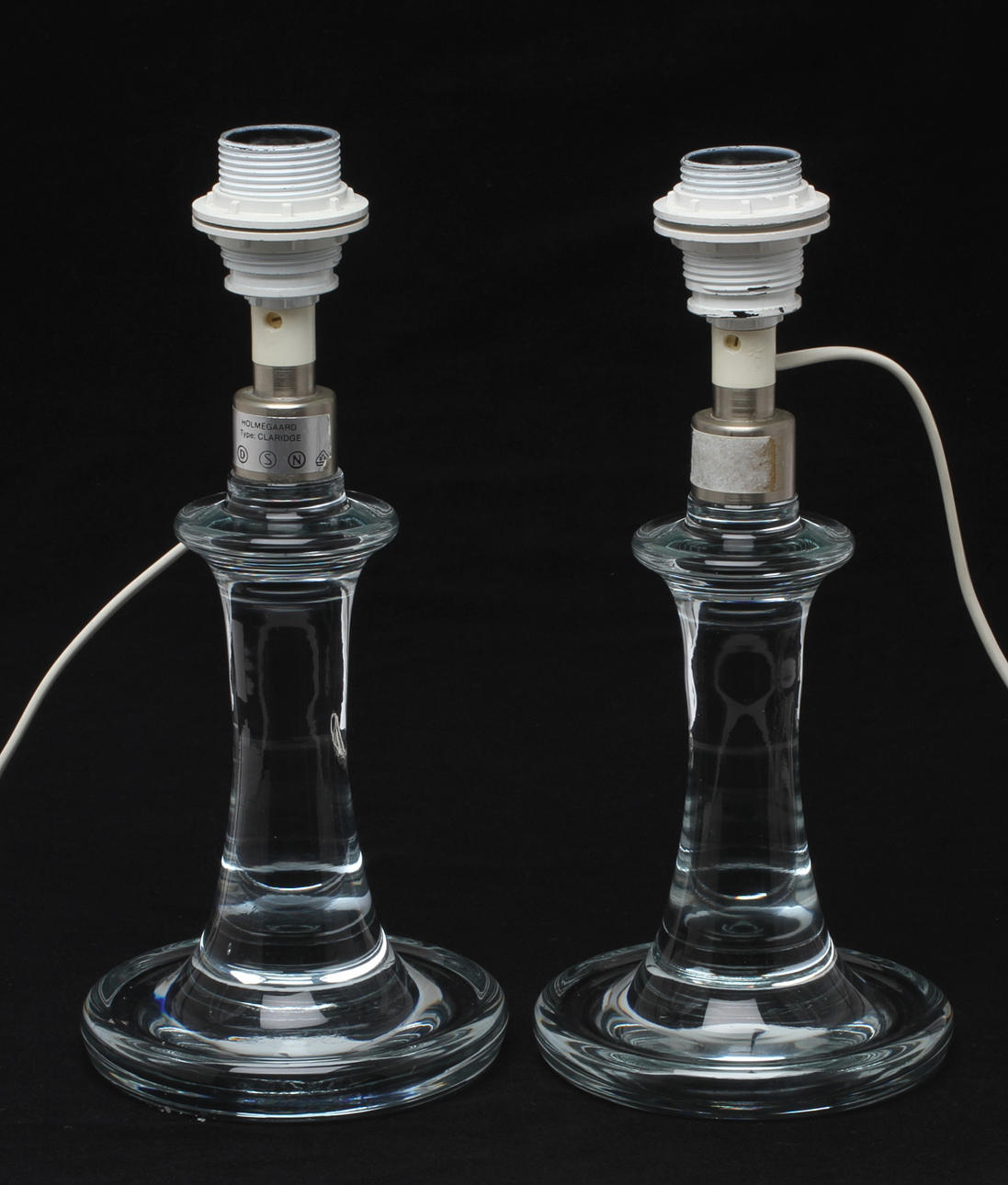 BORDSLAMPOR, 1 par, glas, "Claridge", design Michael Bangs, Holmegaard.