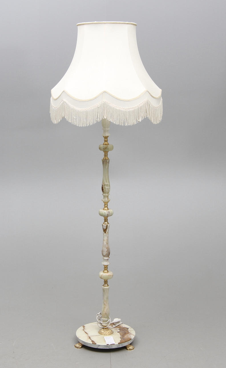 GOLVLAMPA, 1900-talets andra hälft.