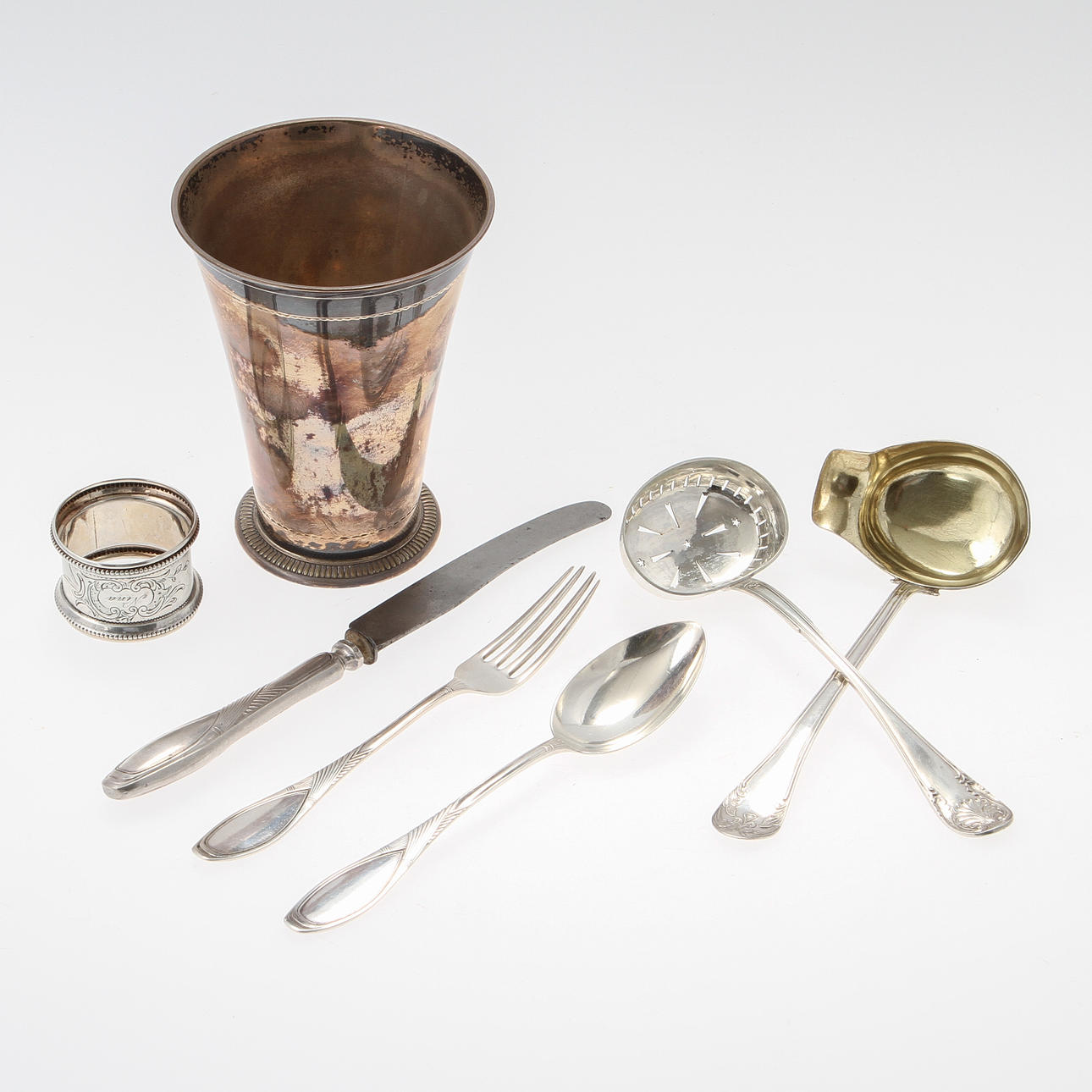 SILVERFÖREMÅL, 7 delar. 360 gram.