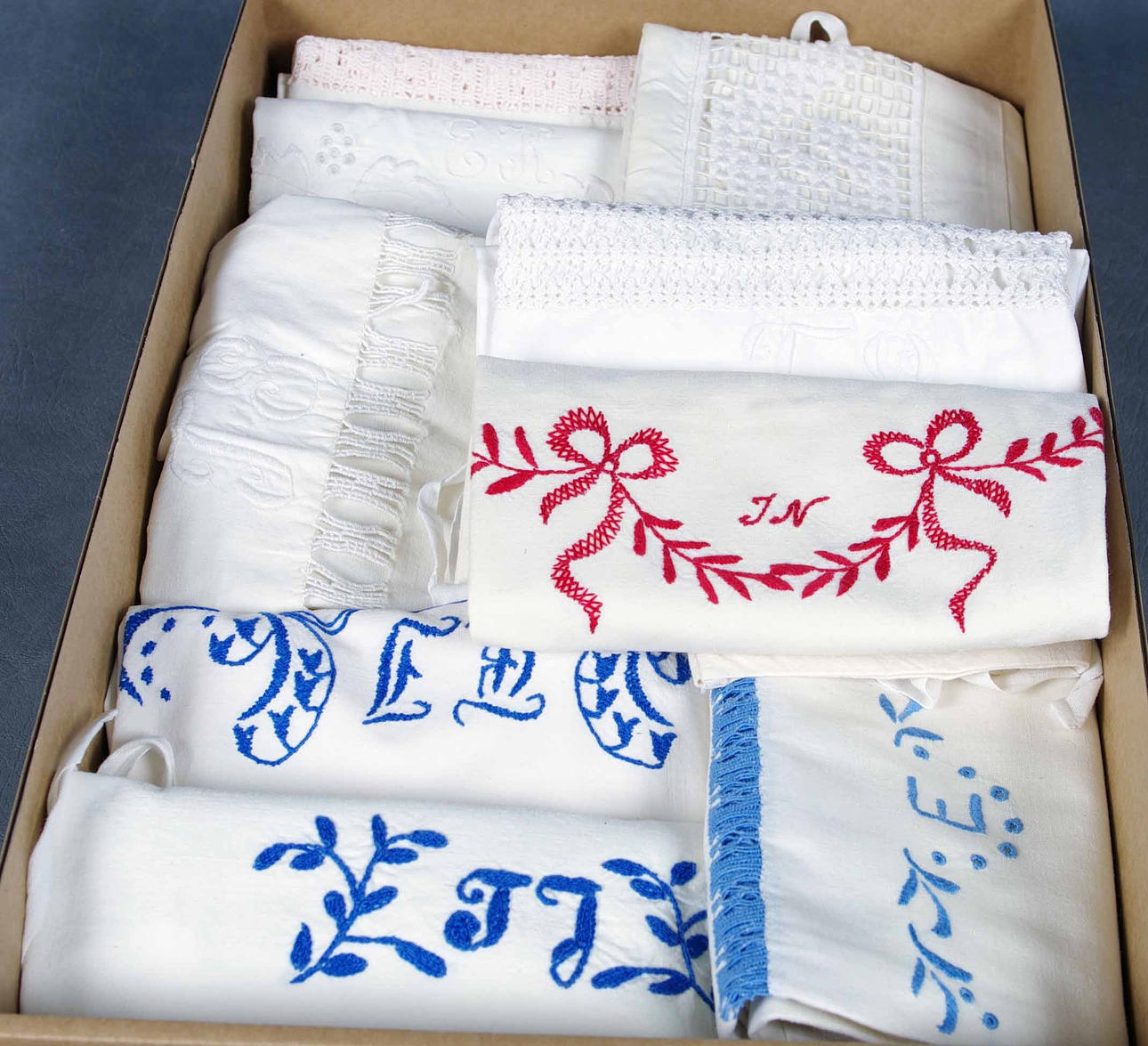 ÖRNGOTT MED SPETS OCH BRODYR.