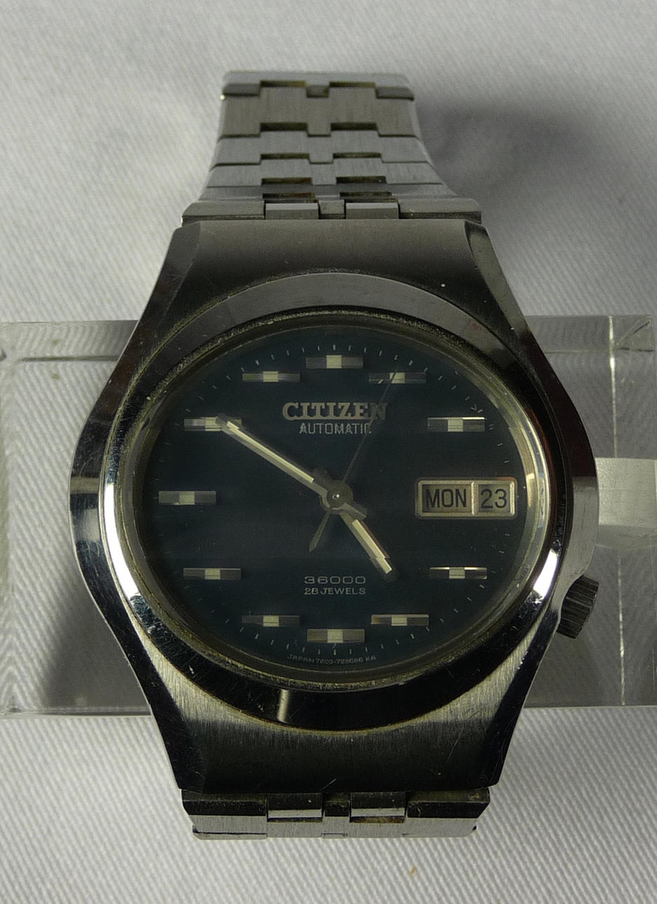 MEN'S CITIZEN AUTOMATIC WATCH.