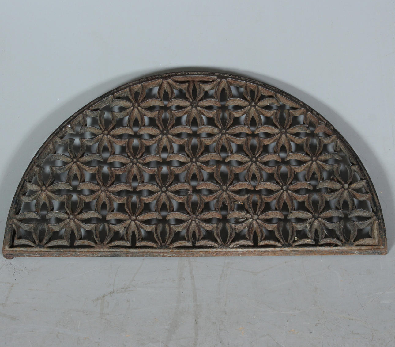 FUSSSCHABER, Gusseisen.