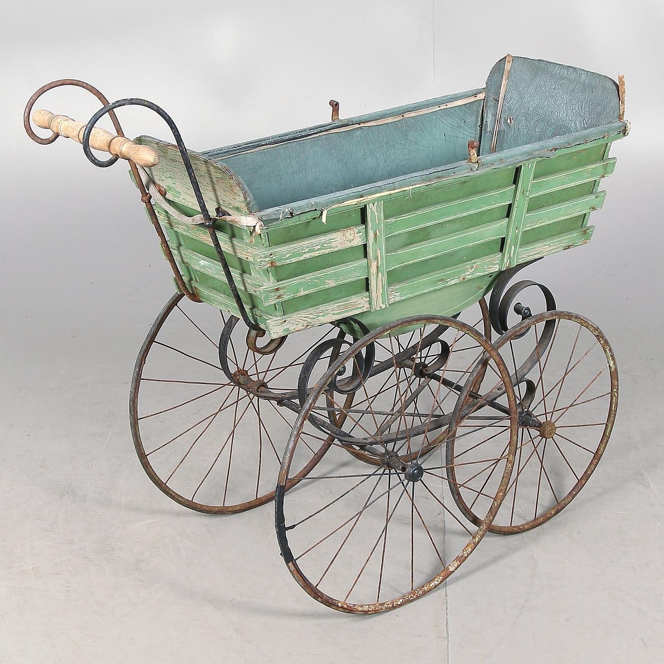 KINDERWAGEN, Holz, Metall, Textil, 18/1900.