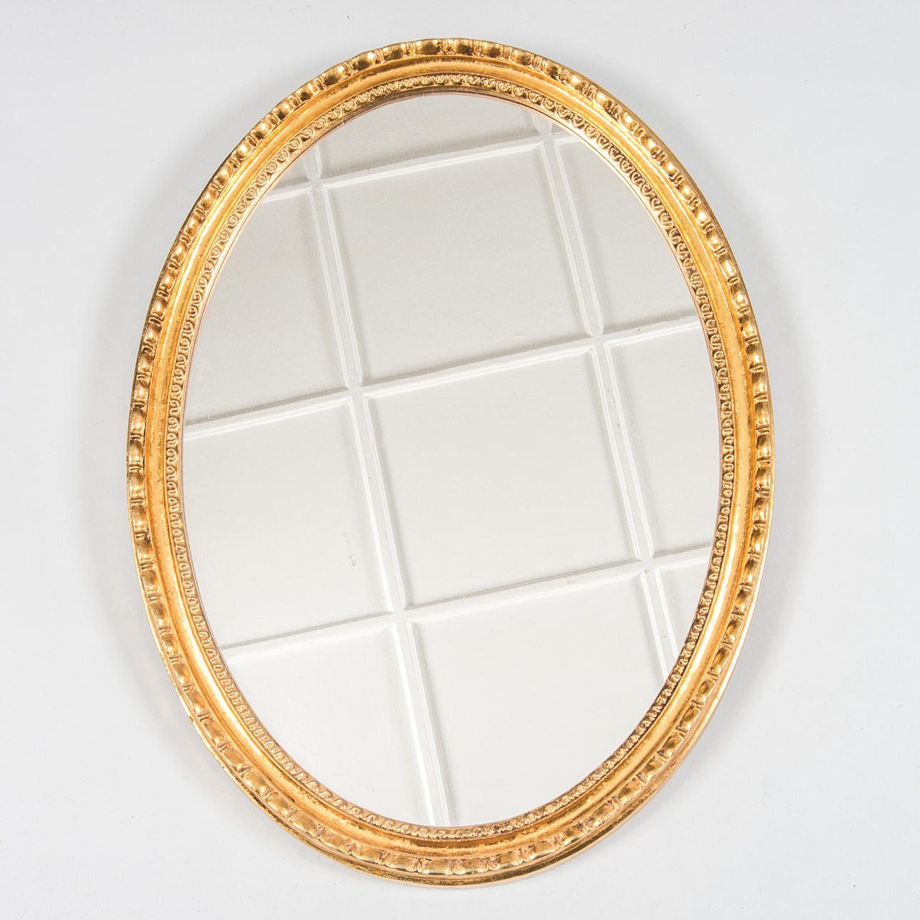 SPEGEL, oval, förgylld, sent 1900-tal.