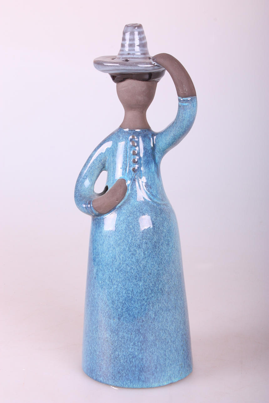 ELSI BOURELIUS. vase/figurine, jie. Ceramics & Porcelain