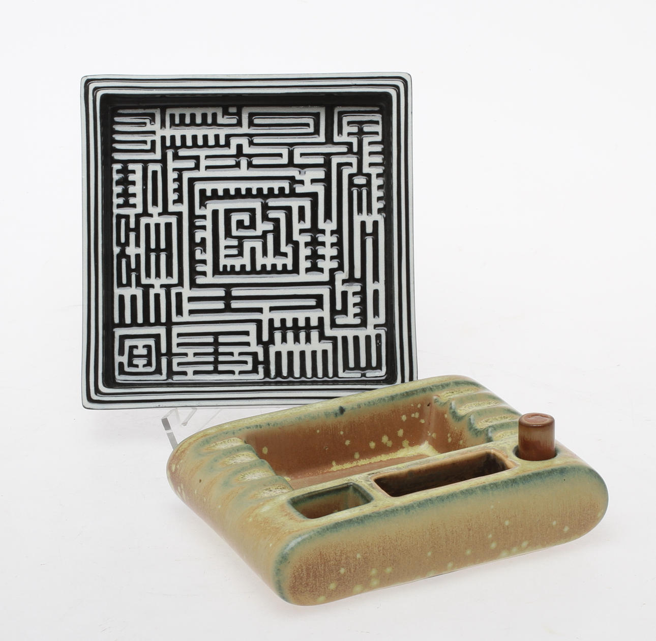 FAT, "Domino", Stig Lindberg, Gustavsberg samt ASKKOPP, Gunnar Nylund, Gustavsberg, 1900-tal.