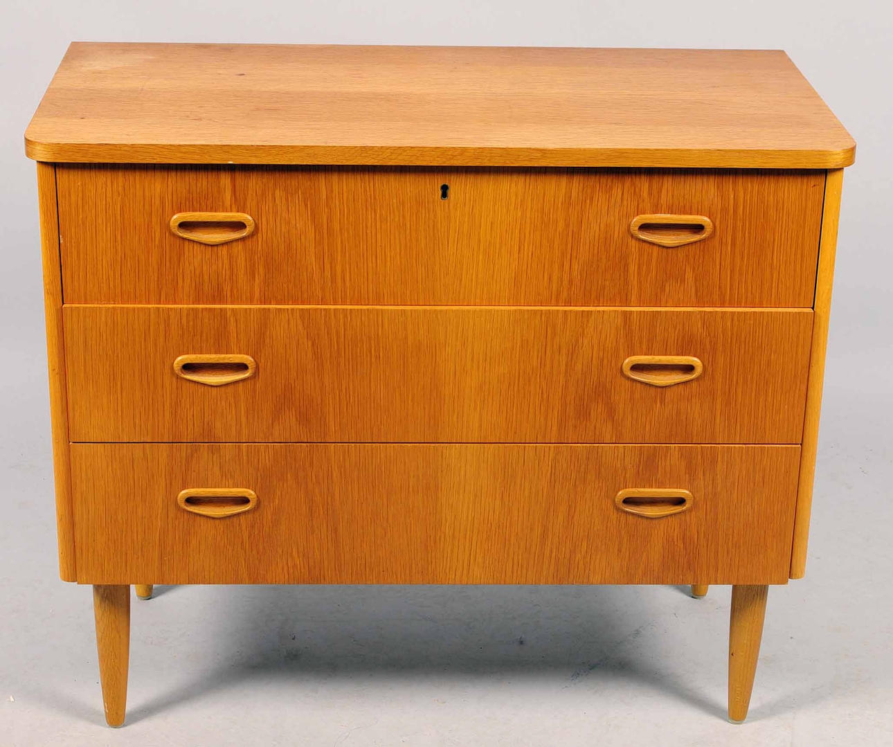 BYRÅ, 3-lådig, teak, 1950/60-tal.