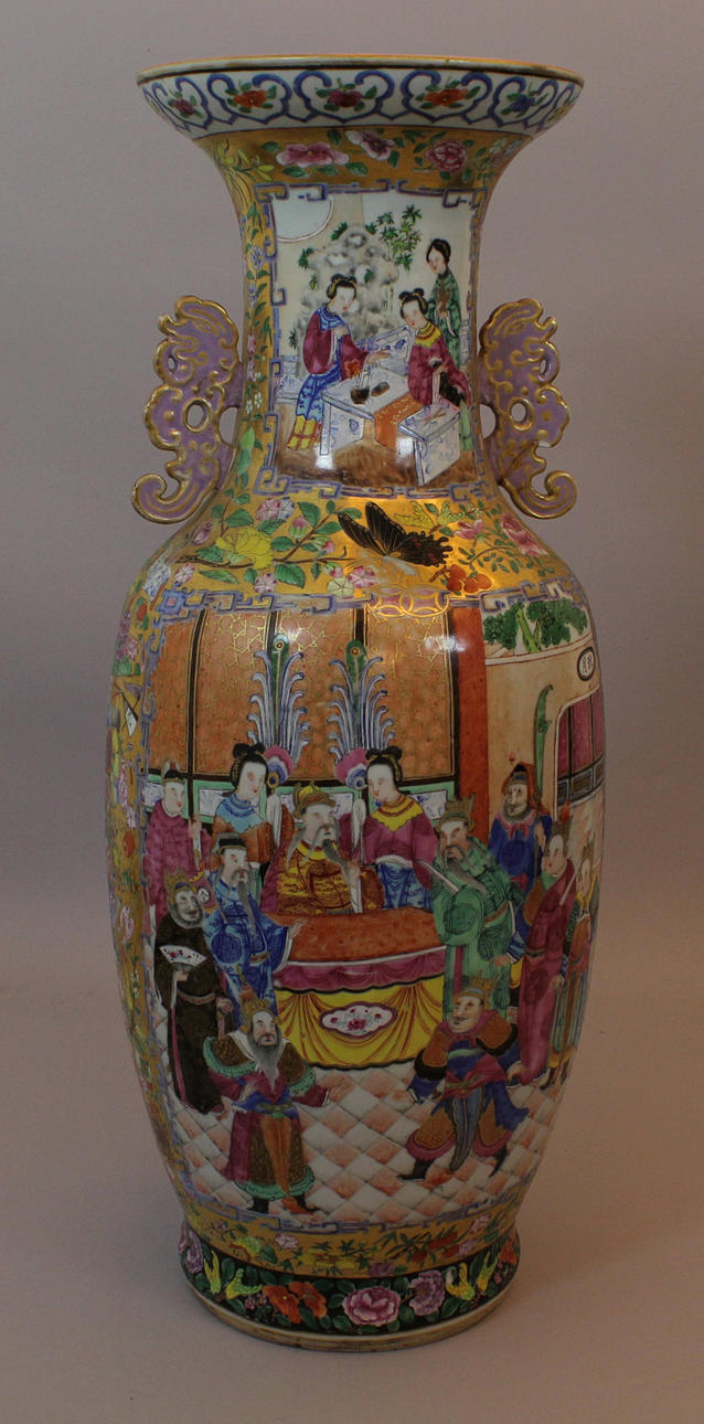 GOLVVAS, porslin, Kina, 1800-talets andra hälft.