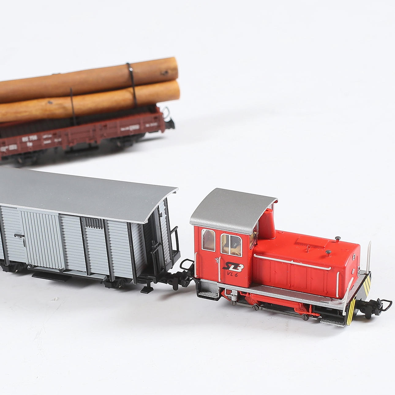 MODEL TRAIN PARTS, Liliput, Bachmann Europe Plc.