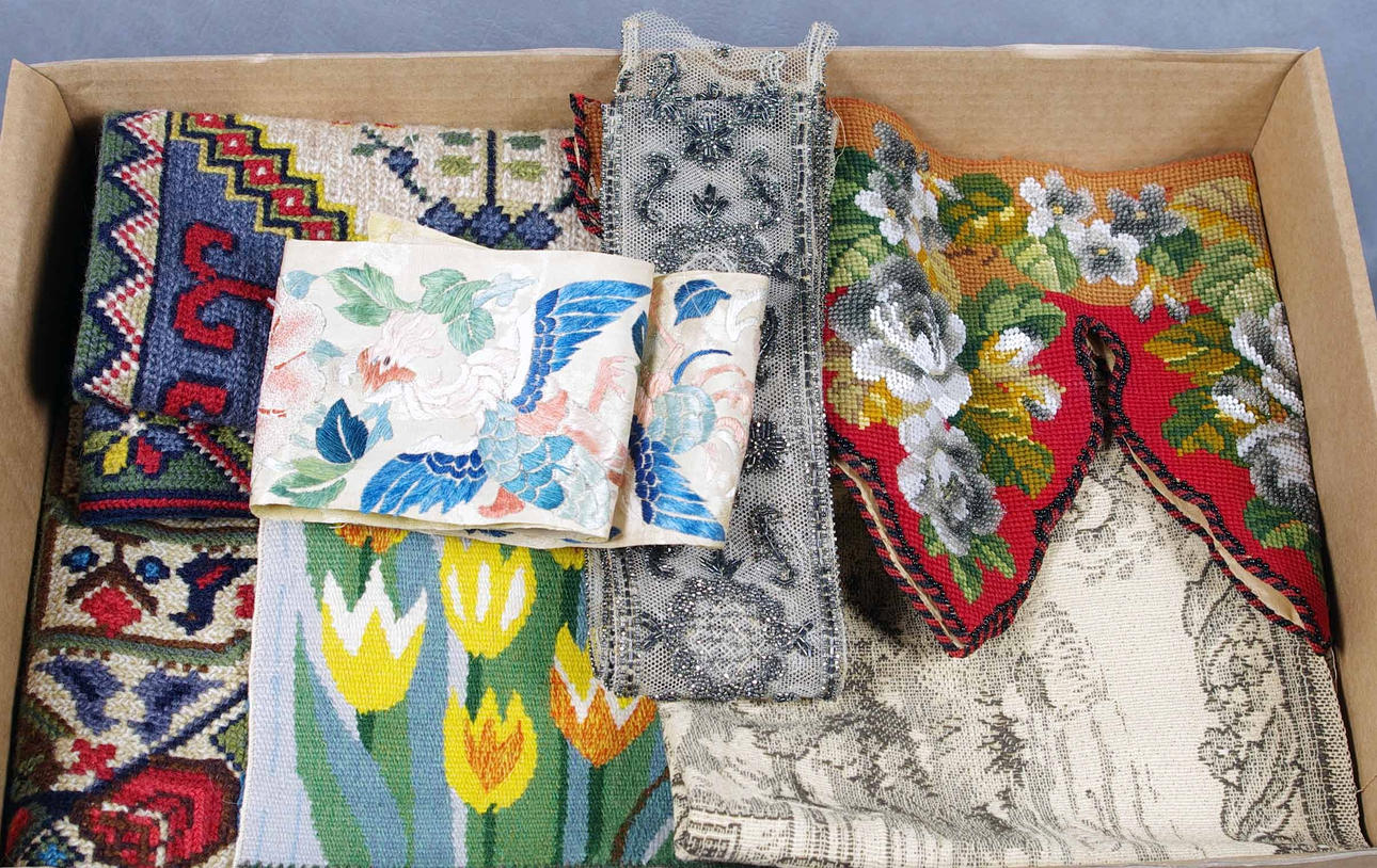 BÅRDER mm, bl.a. pärlbroderier.