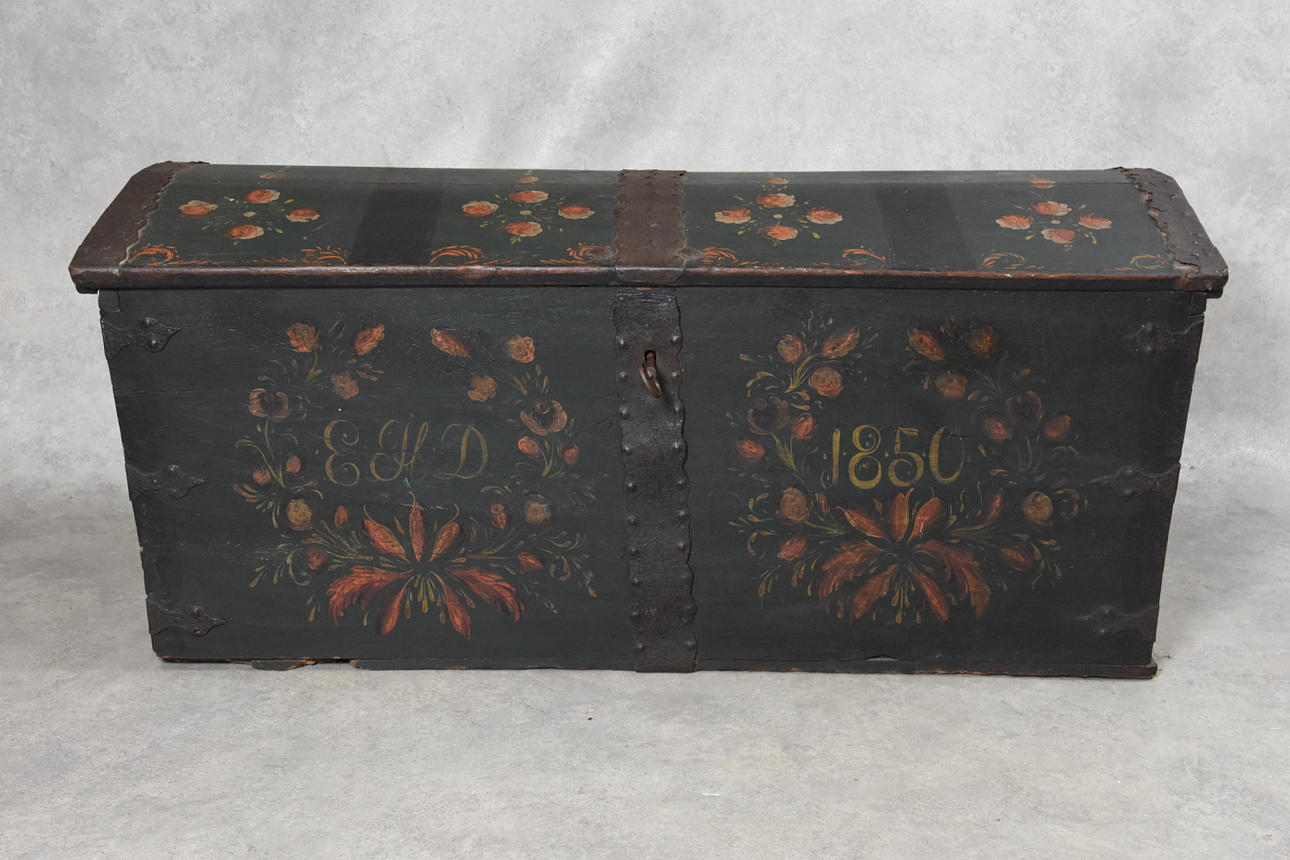COFFIN original painted Torna county Skåne marked EHD 1850.