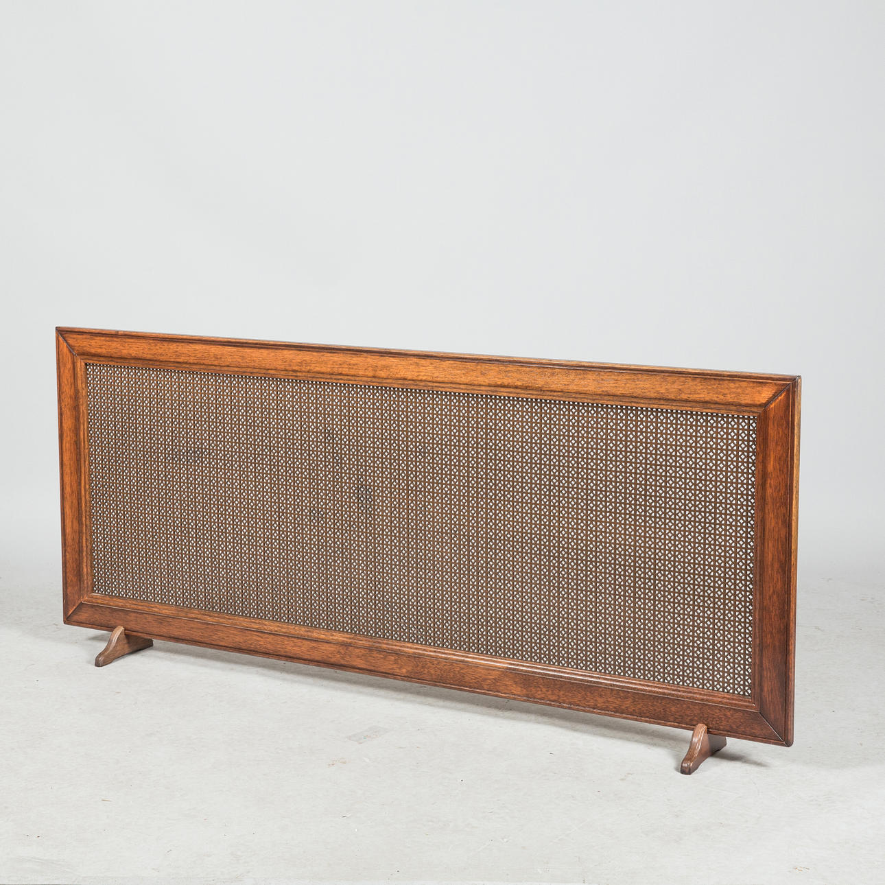 ELEMENT PROTECTION, oak late 20th century.