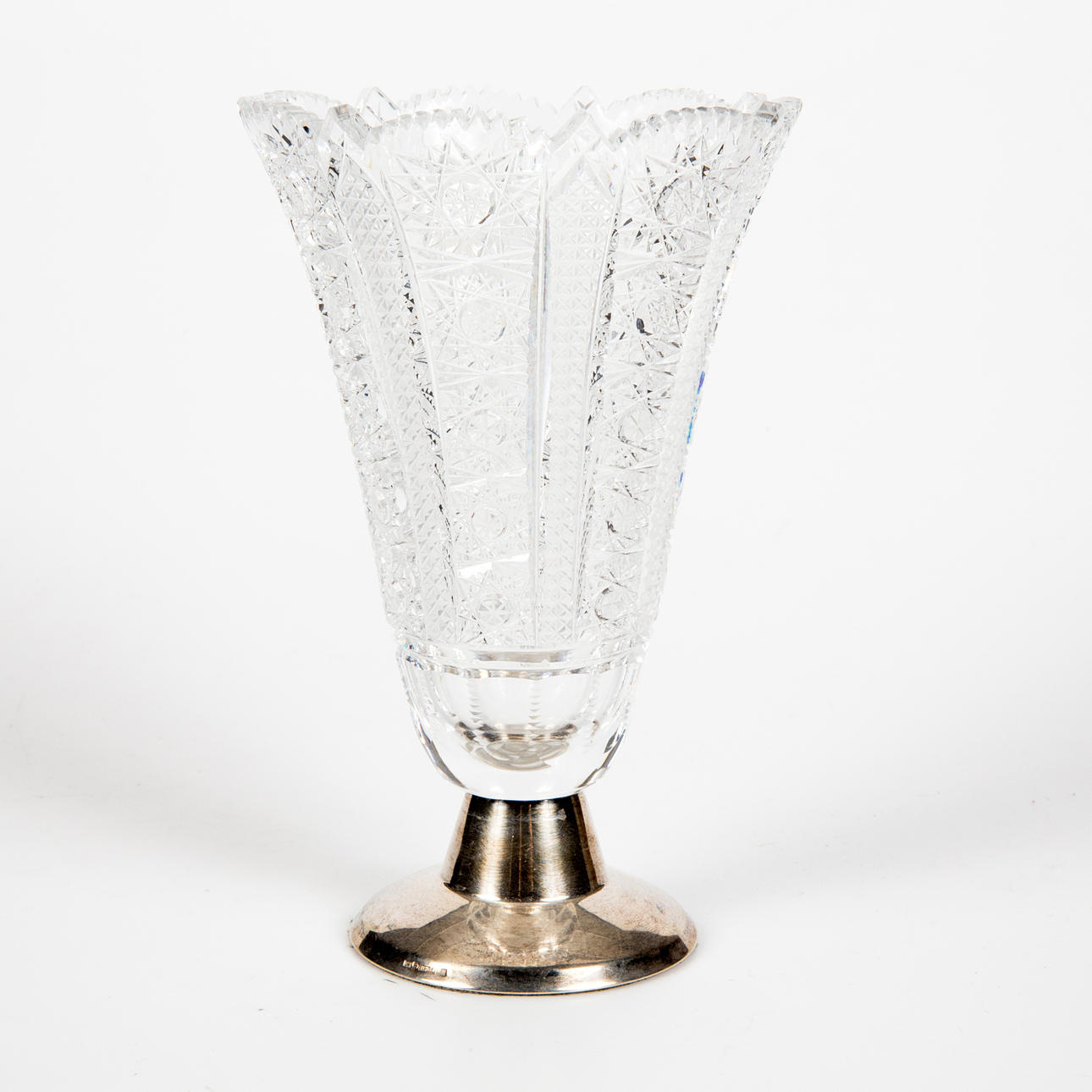 VAS, kristall med silverfot.