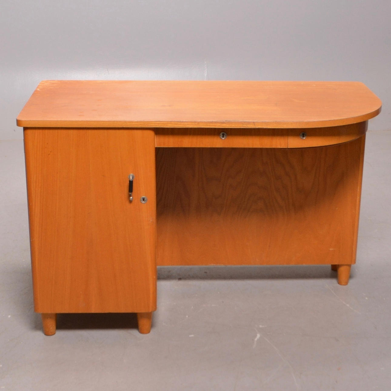 SCHREIBTISCH, Art-Deco.