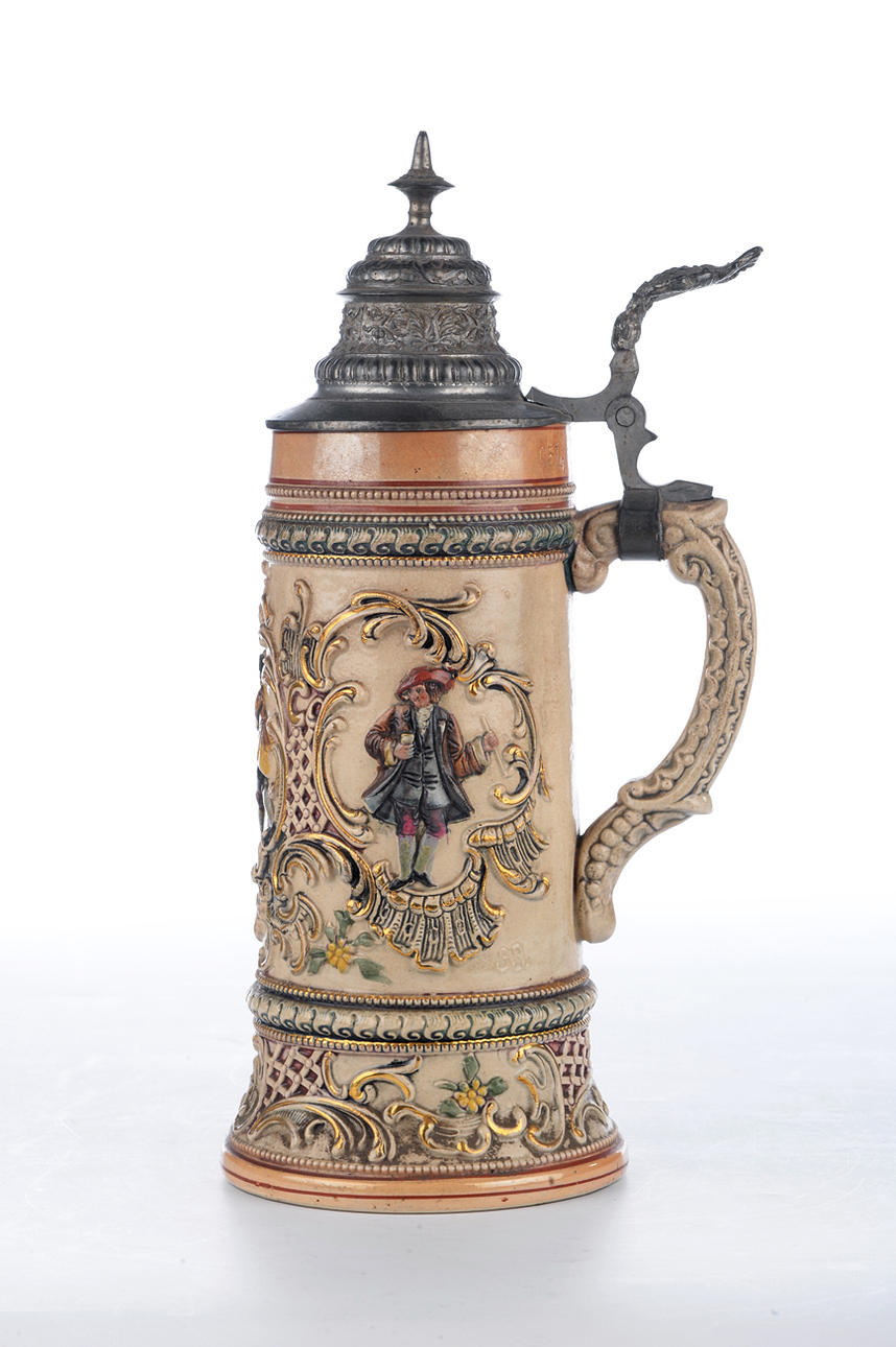 CERAMIC TANKARD, HISTORISM. Tin lid, plastic wall.