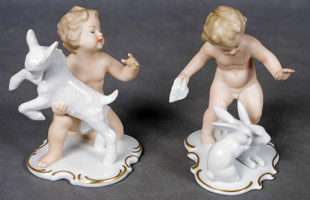 PORSLINSFIGURER, 2 stycken, barn med djur, Wallendorf.