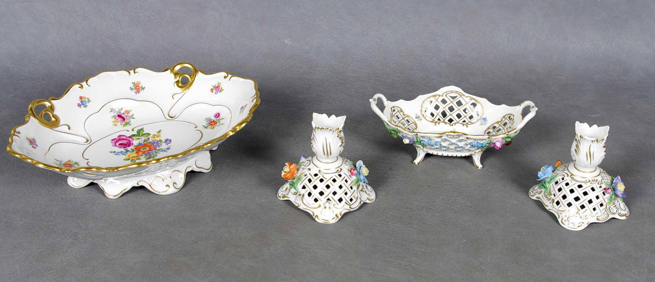 1 PAR LJUSSTAKAR SAMT 2 SKÅLAR, Ilmenau samt Dresden.